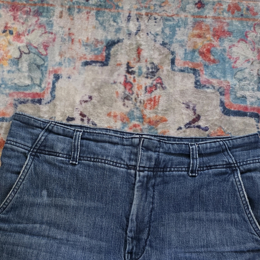 Pilcro Wide Leg trouser Jeans in Medium Blue Wash flattering fit - Picture 6 of 6